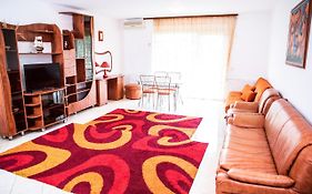 Club Onix Apartments